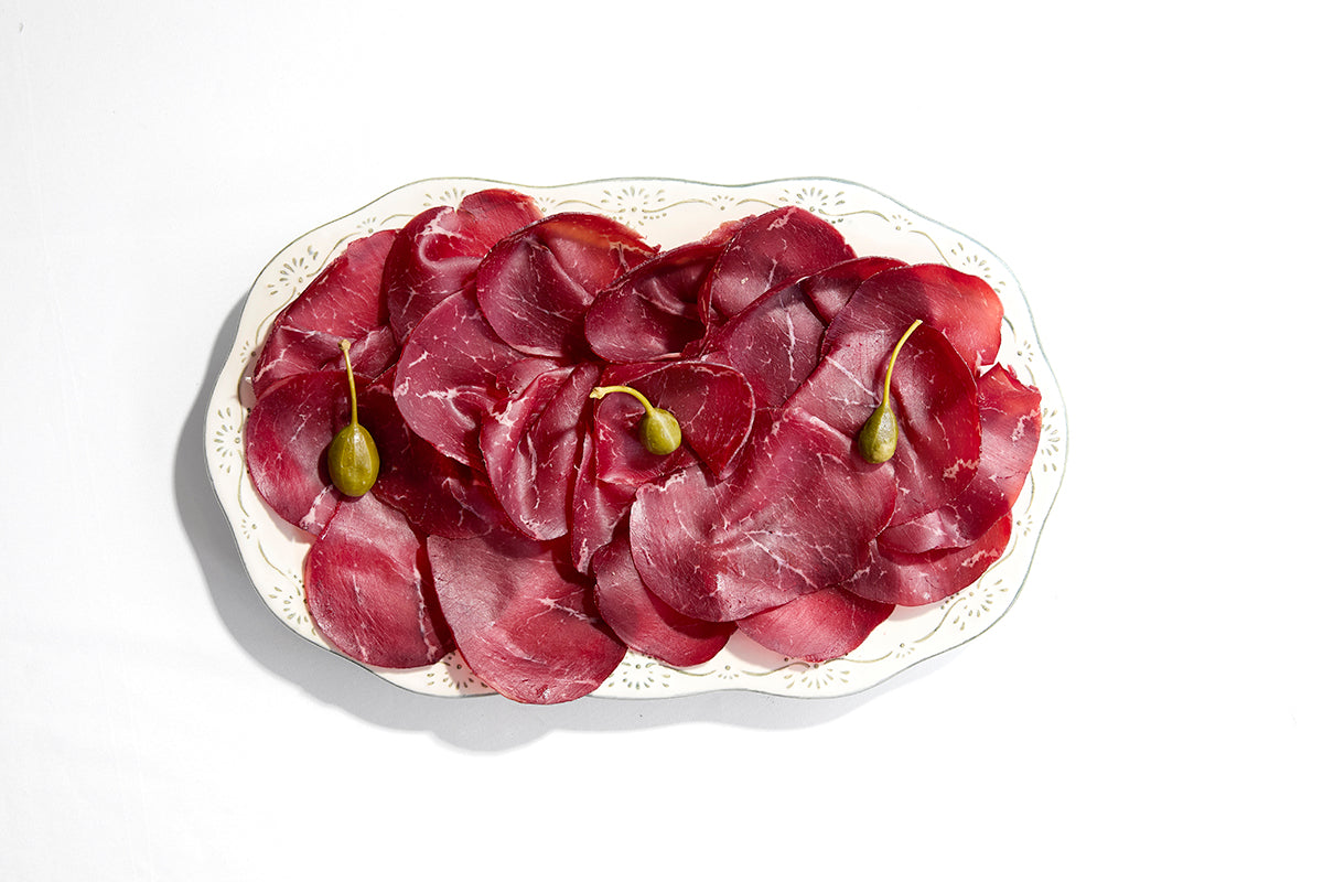Planche de bresaola italienne - Traiteur La Perla Paris